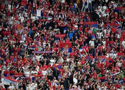 La UEFA multa a Serbia y Albania