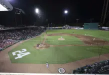 Cardenales de San Luis triunfan en homenaje a las Ligas Negras