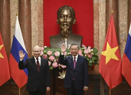 Putin firma acuerdos en Vietnam para fortalecer lazos en Asia