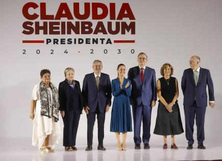 López Obrador elogia los primeros nombramientos de Claudia Sheinbaum en su gabinete