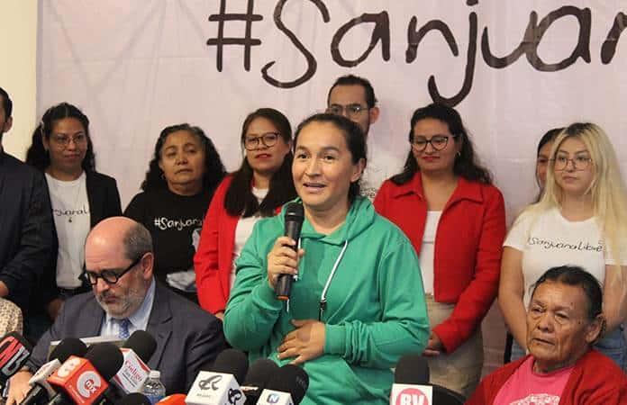 Liberada por indulto, Sanjuana enfrenta obstáculos burocráticos para obtener su credencial del INE