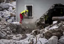 Tragedia por Deslizamiento de Tierra en Suiza Tragedia por Deslizamiento de Tierra en Suiza