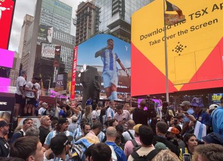 Aficionados de Argentina apoyan a Lionel Messi en Times Square antes de la Copa América