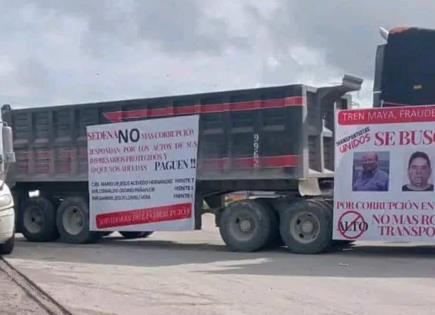 Protesta de transportistas en Quintana Roo