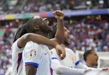 Mbappé lidera a Francia hacia los cuartos de final de la Eurocopa