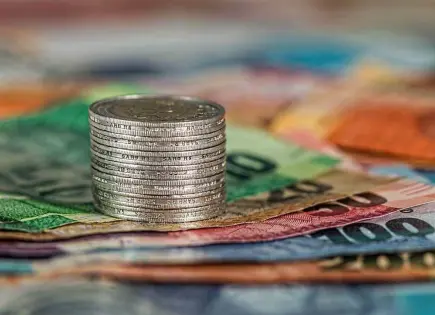 Desigualdad salarial: Mujeres ganaron 34.2% menos que hombres en 2024