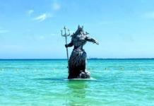 Clausura Temporal de Estatua de Poseidón en Progreso Yucatán