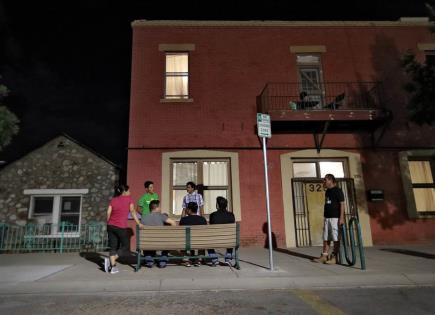 Fallo judicial en Texas contra cierre de albergue para inmigrantes