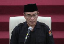 Destitución del presidente de la comisión electoral de Indonesia por abuso sexual