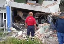Video | Tr&aacute;iler se impacta contra vivienda en lateral de la 57
