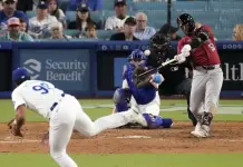 Christian Walker brilla con jonr&oacute;n en triunfo de Diamondbacks sobre Dodgers en Dodger Stadium
