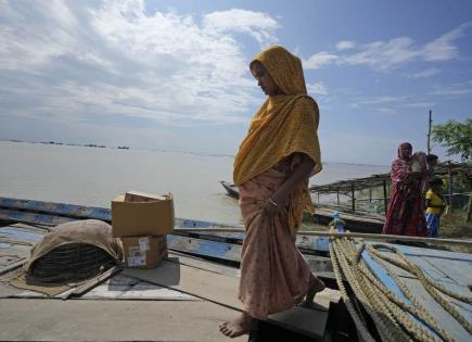Emotivo parto en barco durante inundación en India
