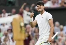 Carlos Alcaraz triunfa en un emocionante partido de tenis en Wimbledon