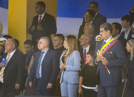 Desfile cívico-militar en Caracas por la Independencia de Venezuela