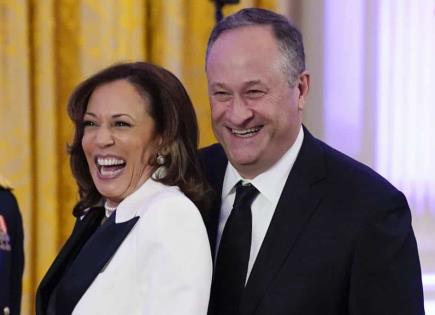 Esposo de vicepresidenta de EEUU da positivo a COVID-19