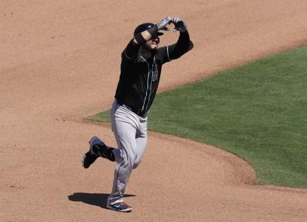 Eugenio Suárez clave en victoria de Diamondbacks ante Padres