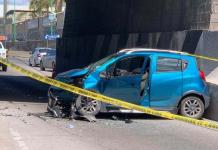 Video | Muere conductor al chocar en columna de puente en Río Santiago