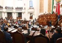 Morena respalda eliminación de reelección propuesta por Sheinbaum