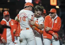 Triunfo &eacute;pico de Gigantes sobre Azulejos en juego emocionante