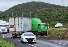 Accidente en la 57 bloquea circulación de Querétaro a SLP