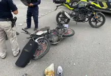 Accidente entre motocicleta y vehículo en el Montecillo Accidente entre motocicleta y vehículo en el Montecillo
