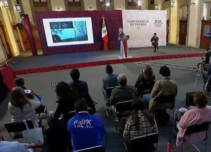 Video | Exhibe AMLO promocional de Morena en Palacio Nacional