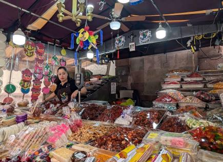 Dulceros de callejón Iturbide consolidan tradición