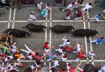 Sexto encierro de toros en los Sanfermines 2024