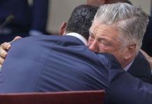 Alec Baldwin: Agradecimiento tras desestimaci&oacute;n del caso en Santa Fe