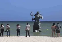 Tragedia en Progreso: anciana fallece ahogada cerca de estatua de Poseidón Tragedia en Progreso: anciana fallece ahogada cerca de estatua de Poseidón