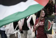 Manifestaci&oacute;n pro Palestina frente a la Canciller&iacute;a de Costa Rica