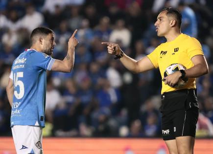 Partido entre Cruz Azul y Tijuana en el Torneo Apertura 2024