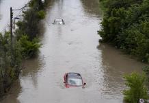 Rescate y consecuencias de las inundaciones en EEUU y Canadá