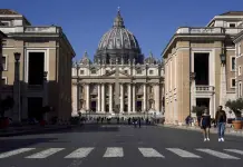 Acusaciones de fraude contra el Vaticano