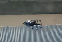 Policías de seguridad atrapados en inundación del CEM