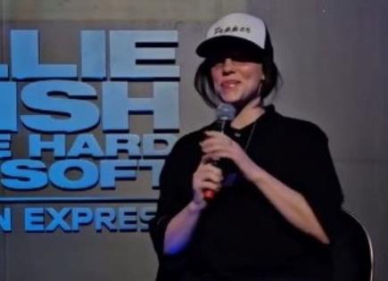 Billie Eilish inaugura tienda en CDMX y presenta nuevo álbum
