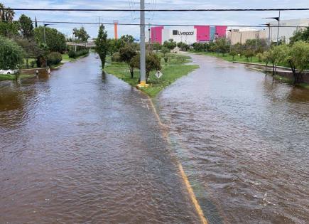 Video | Desfogues de presa San José continuarán hasta nuevo aviso