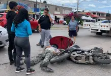 Embisten a un motociclista en la Unidad Fidel Vel&aacute;zquez