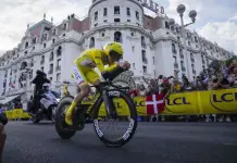 Tadej Pogacar se Corona en el Tour de Francia 2024