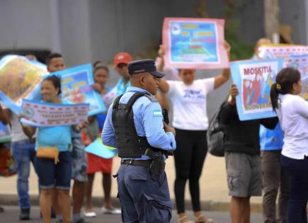 Protesta contra construcción de cárcel en Islas del Cisne