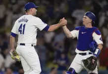 Triunfo de los Dodgers sobre los Gigantes en juego de b&eacute;isbol