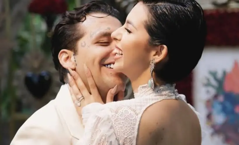 Ángela y Nodal cumplen primer año de casados
