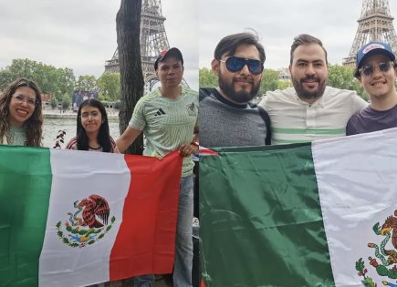 Fanáticos mexicanos en la ceremonia de inauguración de los Juegos Olímpicos París 2024