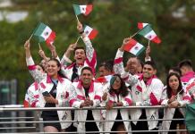 Fotos | Embarcación mexicana aparece en el Río Sena de París 2024