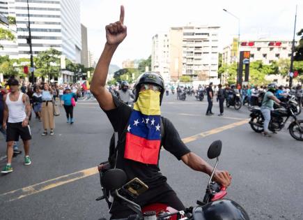 HRW pide a Gobiernos no reconocer victoria de Maduro en Venezuela