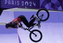 Hannah Roberts brilla en la competencia de BMX estilo libre en París