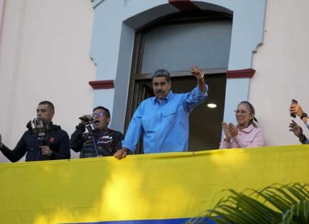 Chavistas marchan en Caracas en apoyo a reelección de Maduro