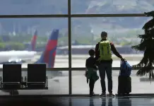 Nueva Norma de Asientos Familiares en Aerolíneas Nueva Norma de Asientos Familiares en Aerolíneas