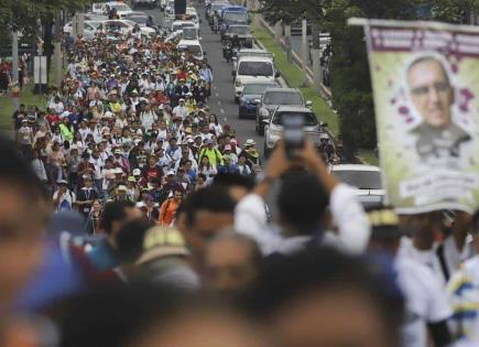 Peregrinaje Anual en Honor a San Romero de América en El Salvador