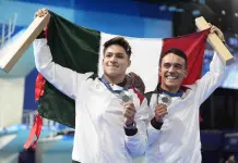 Mexicanos conquistan medalla de plata en clavados ol&iacute;mpicos